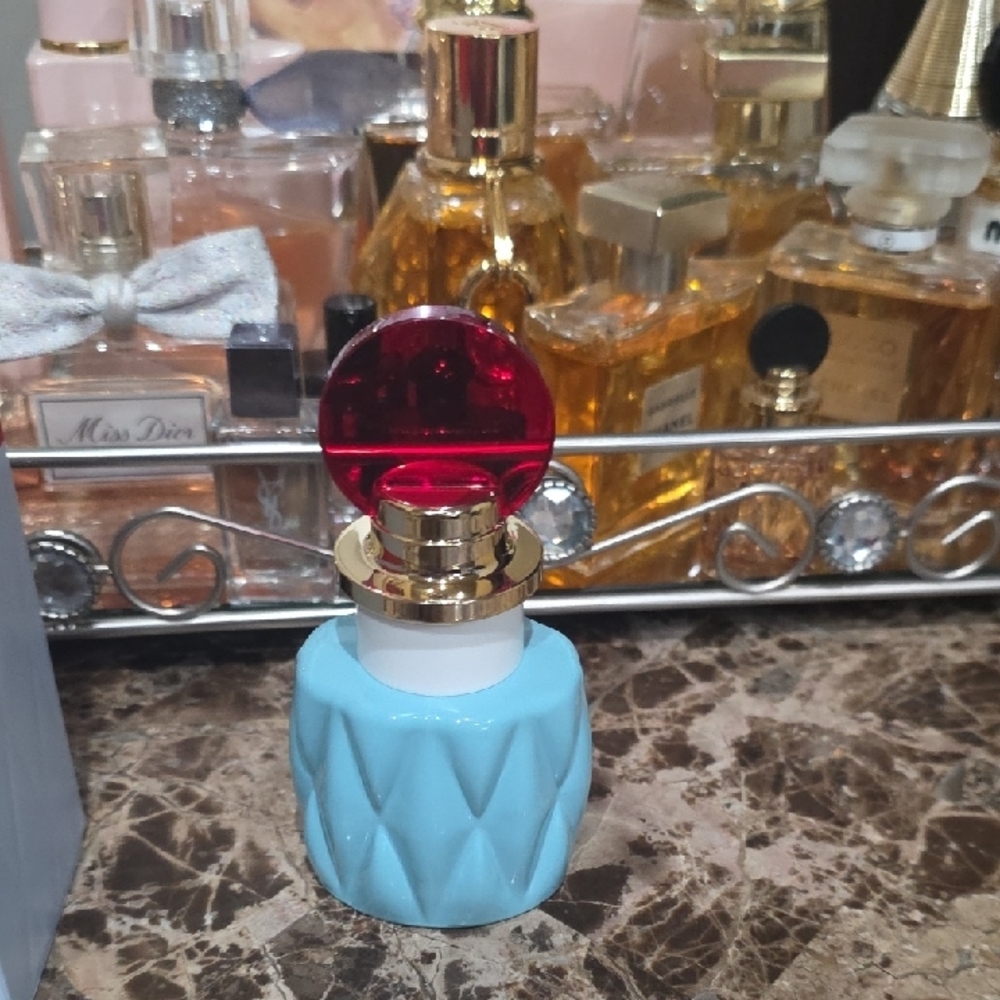 Miu Miu Eau de Parfum - Red and Gray - Picture 2 of 5